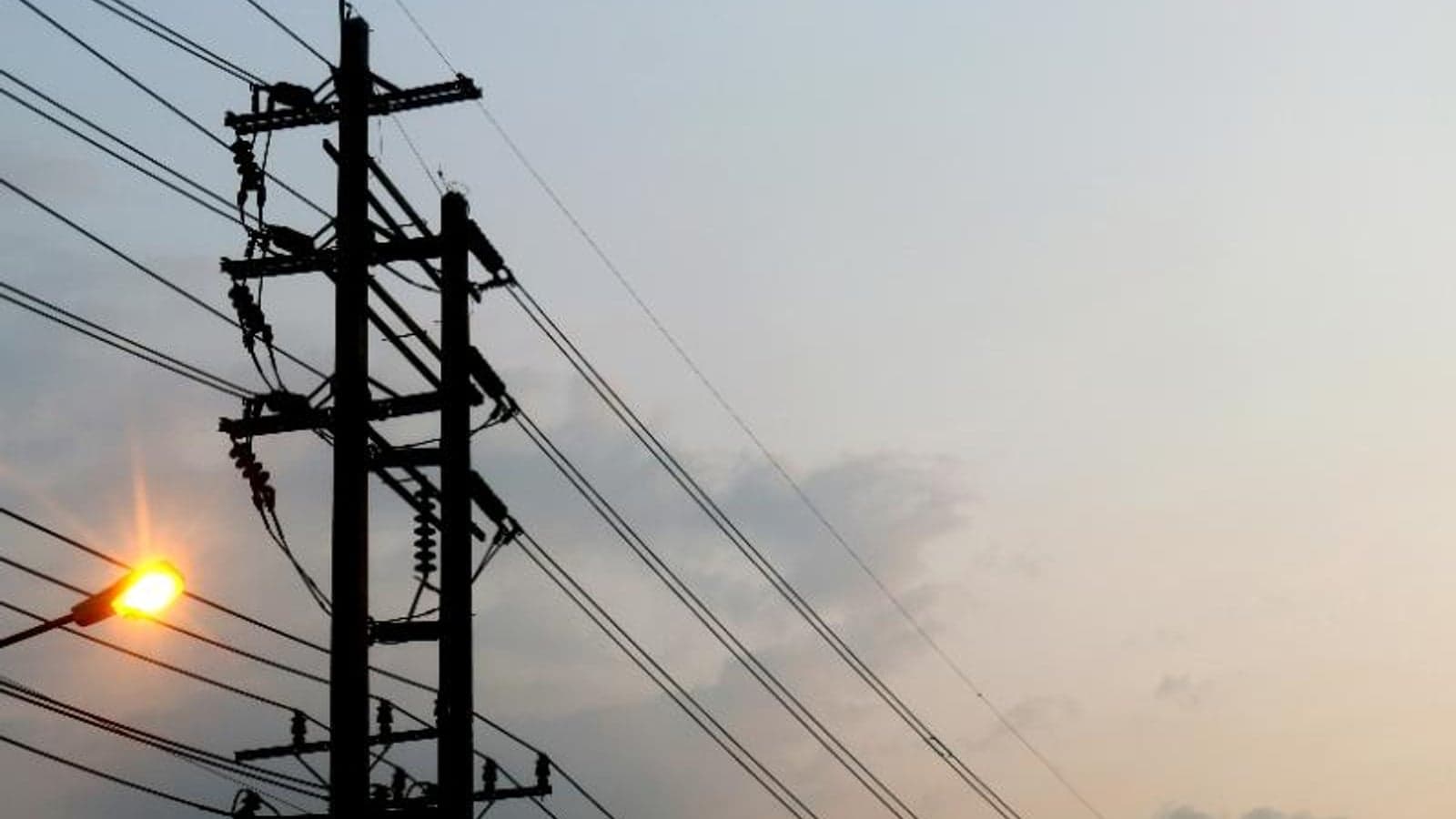 Indian power sector reforms increasing power supply and reducing losses