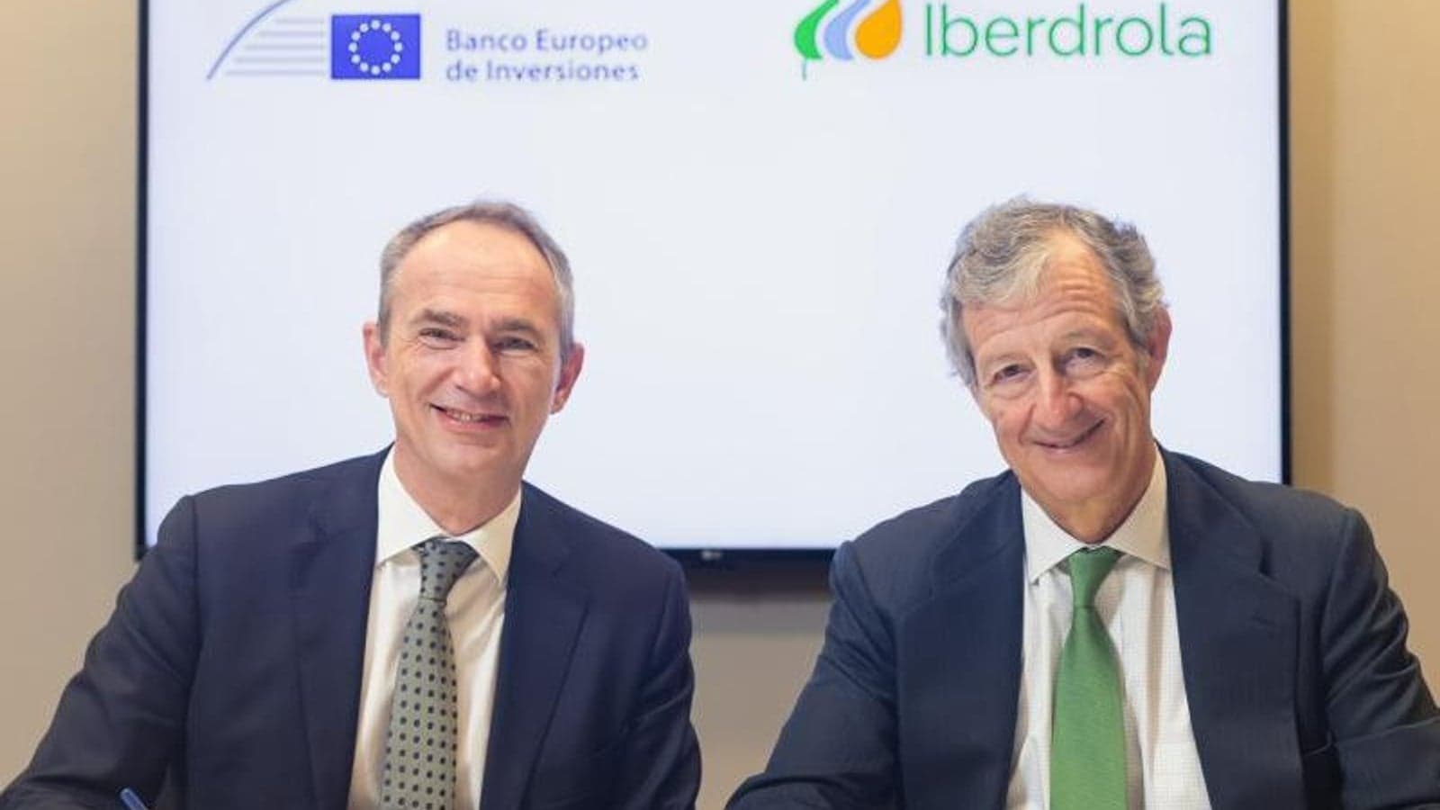 EIB and Iberdrola sign €700m smart grid loan