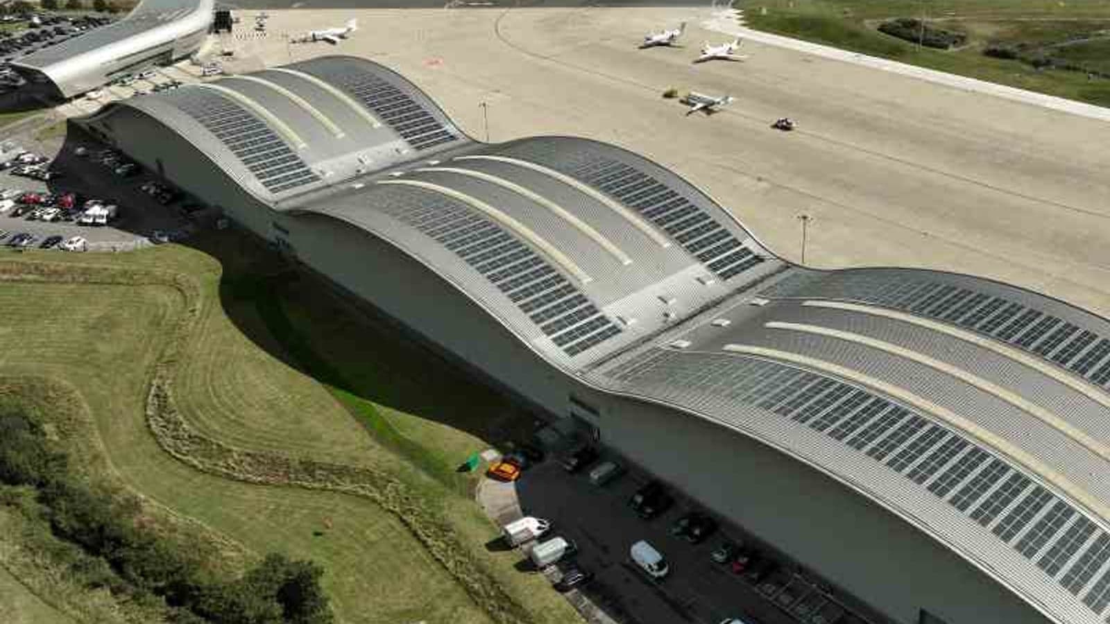 Rooftop solar project completed at UK's Farnborough Airport