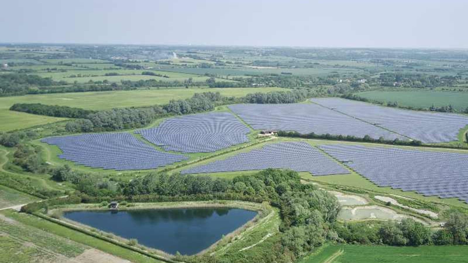 BayWa r.e. sign O&M contracts for Schroders Greencoat UK solar assets