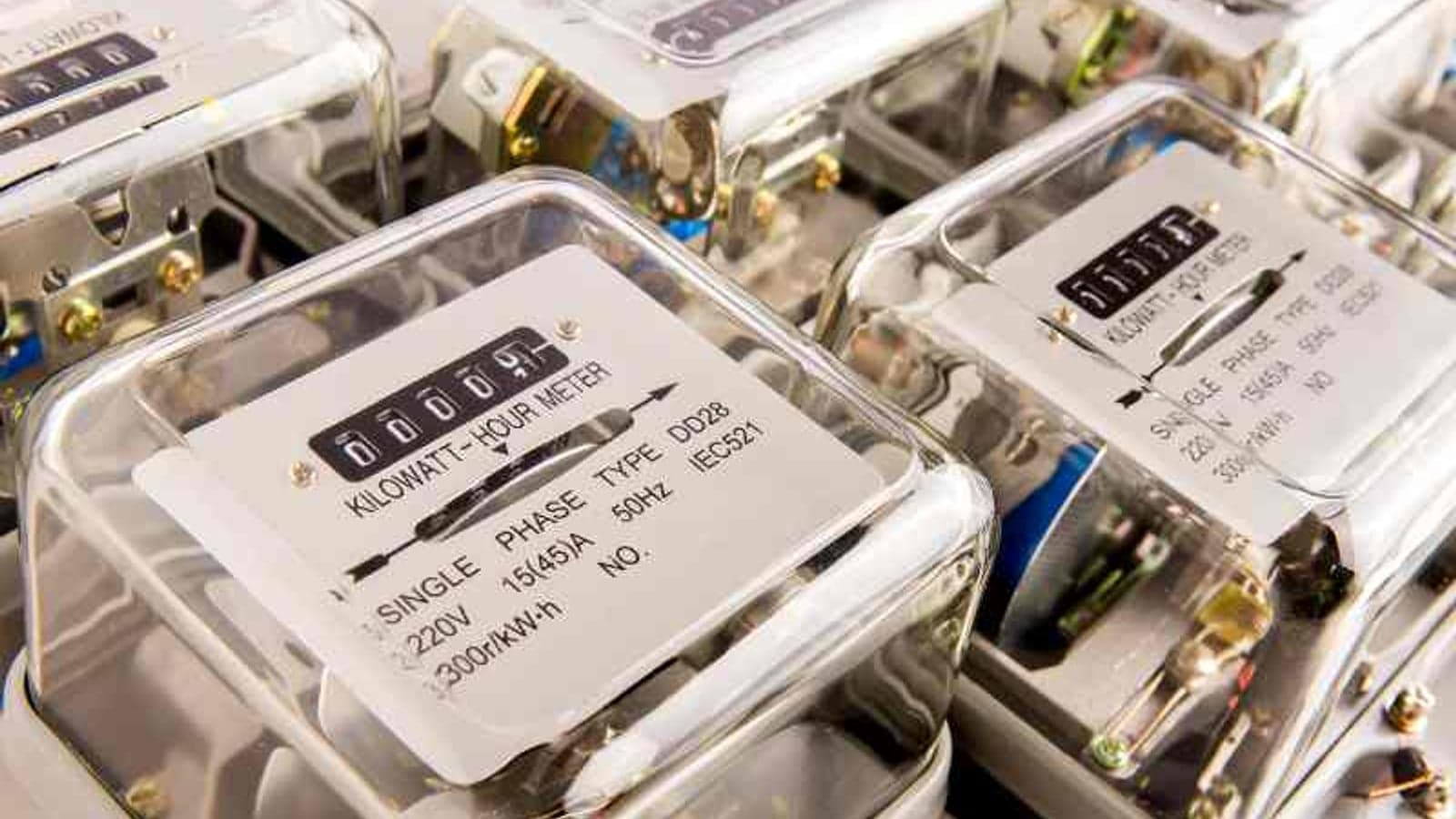 Smart meter deployment wins funding through Canadian carbon pollution fund