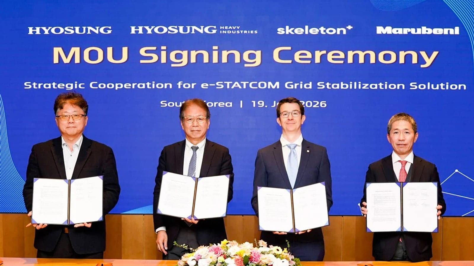 MoU signing ceremony between Hyosung, Marubeni and Skeleton Technologies.