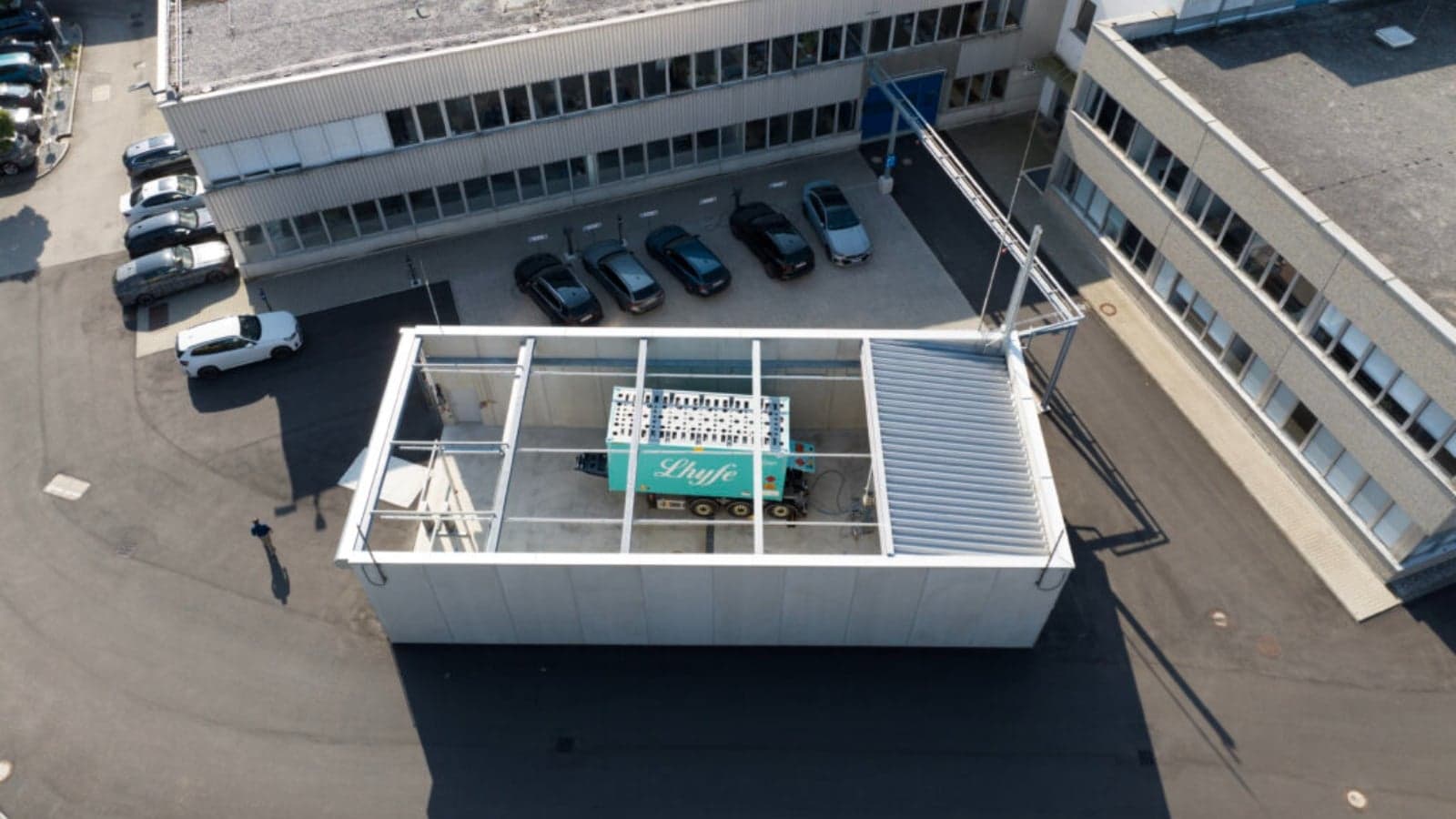 Lhyfe container in front of the BMW R&D Centre in Steyr.