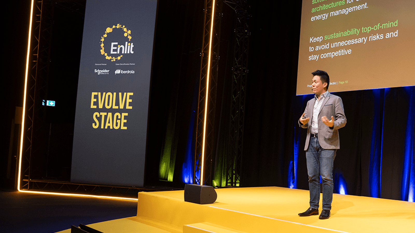 Evolve Stage