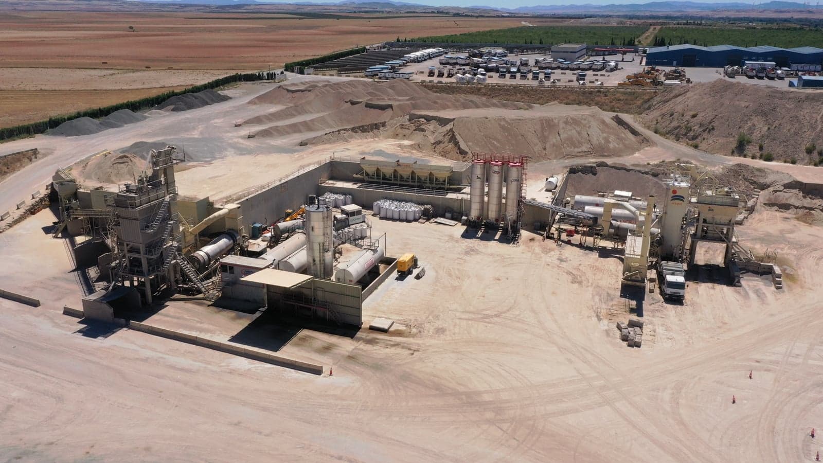 Asphalt production plant of COPHA (Spain).