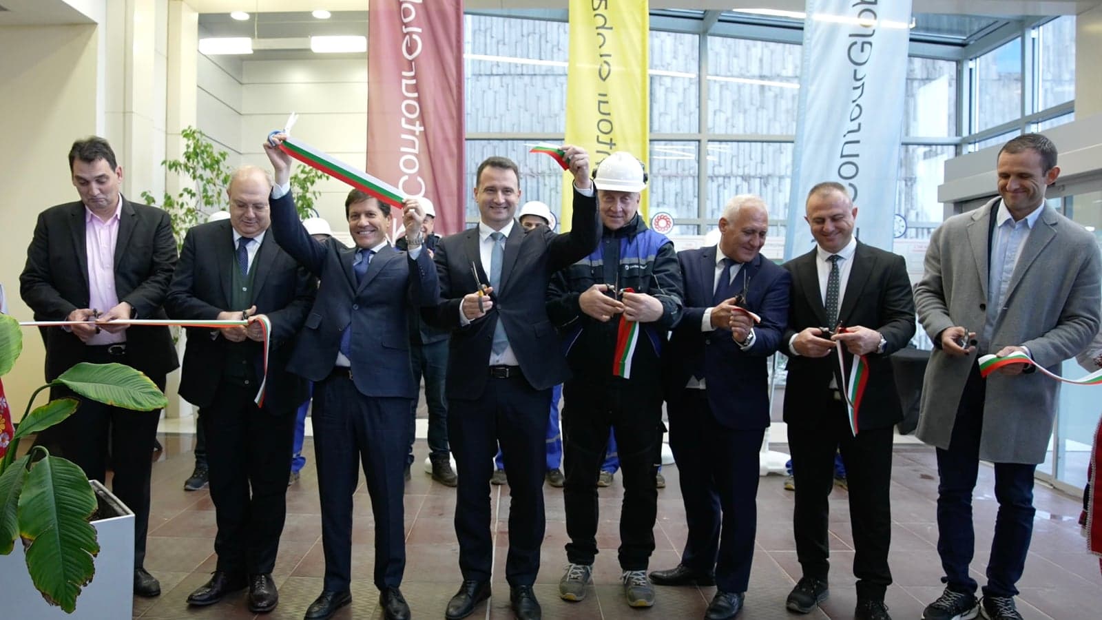 The event was attended by ContourGlobal’s CEO, Mr. Antonio Cammisecra, the Minister of Energy, Mr. Zhecho Stankov and the Deputy Mayor of Galabovo, Eng. Mr. Planen Barakova, as well as local authorities and representatives from the electricity sector.