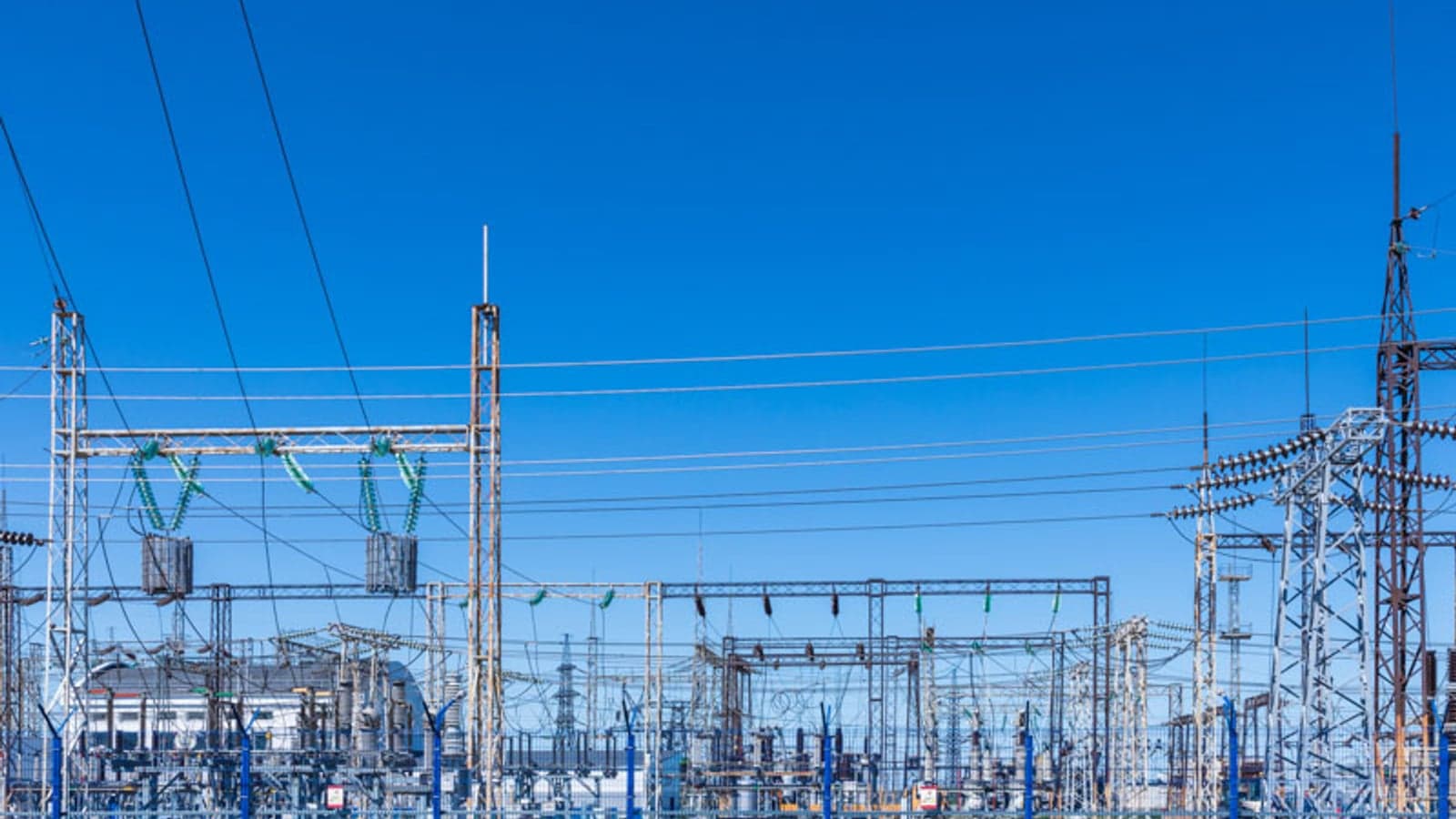 Medium voltage DC grids to drive industrial appliances in the MW range
