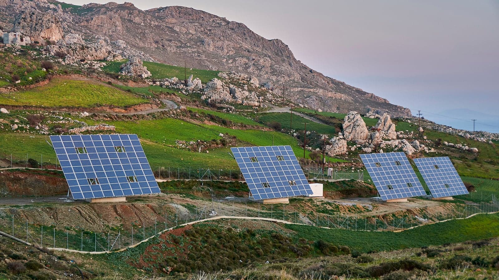 Image: CRETE VALLEY/James Gardiner on iStock