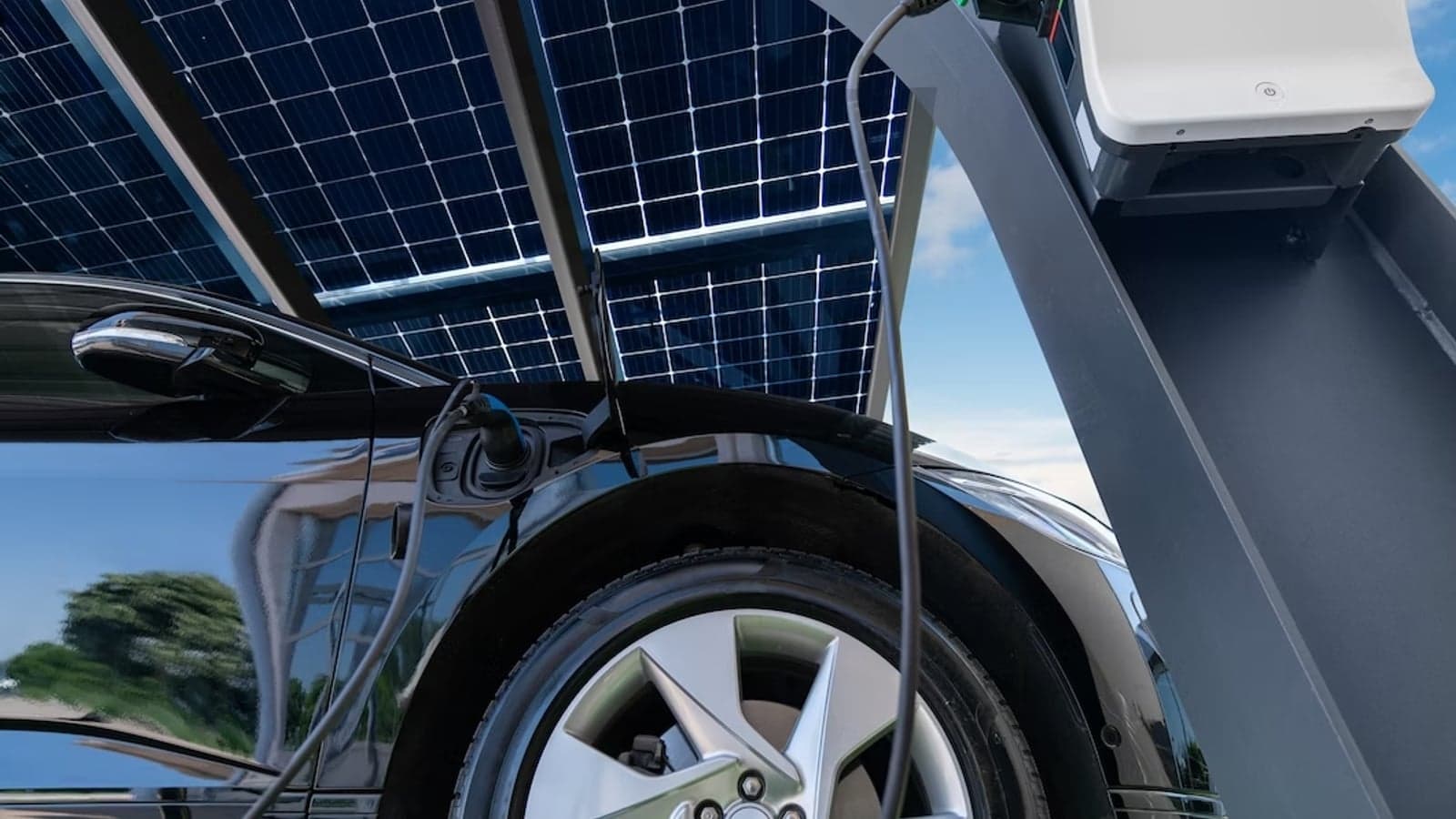 EV demand will leap 35% this year after record-breaking 2022 - IEA