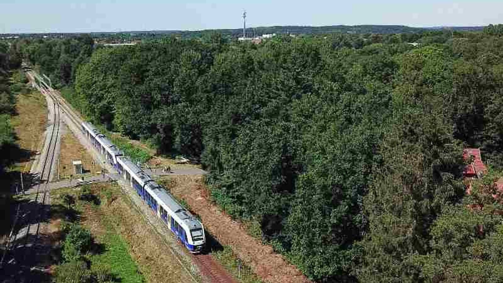 World’s first hydrogen-powered railway network launched in Germany