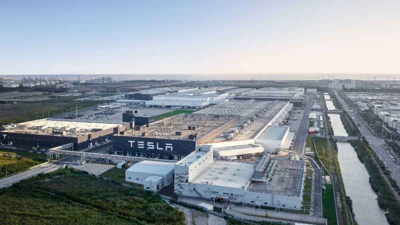 Tesla's Q2 quandary: Energy storage vs e-mobility