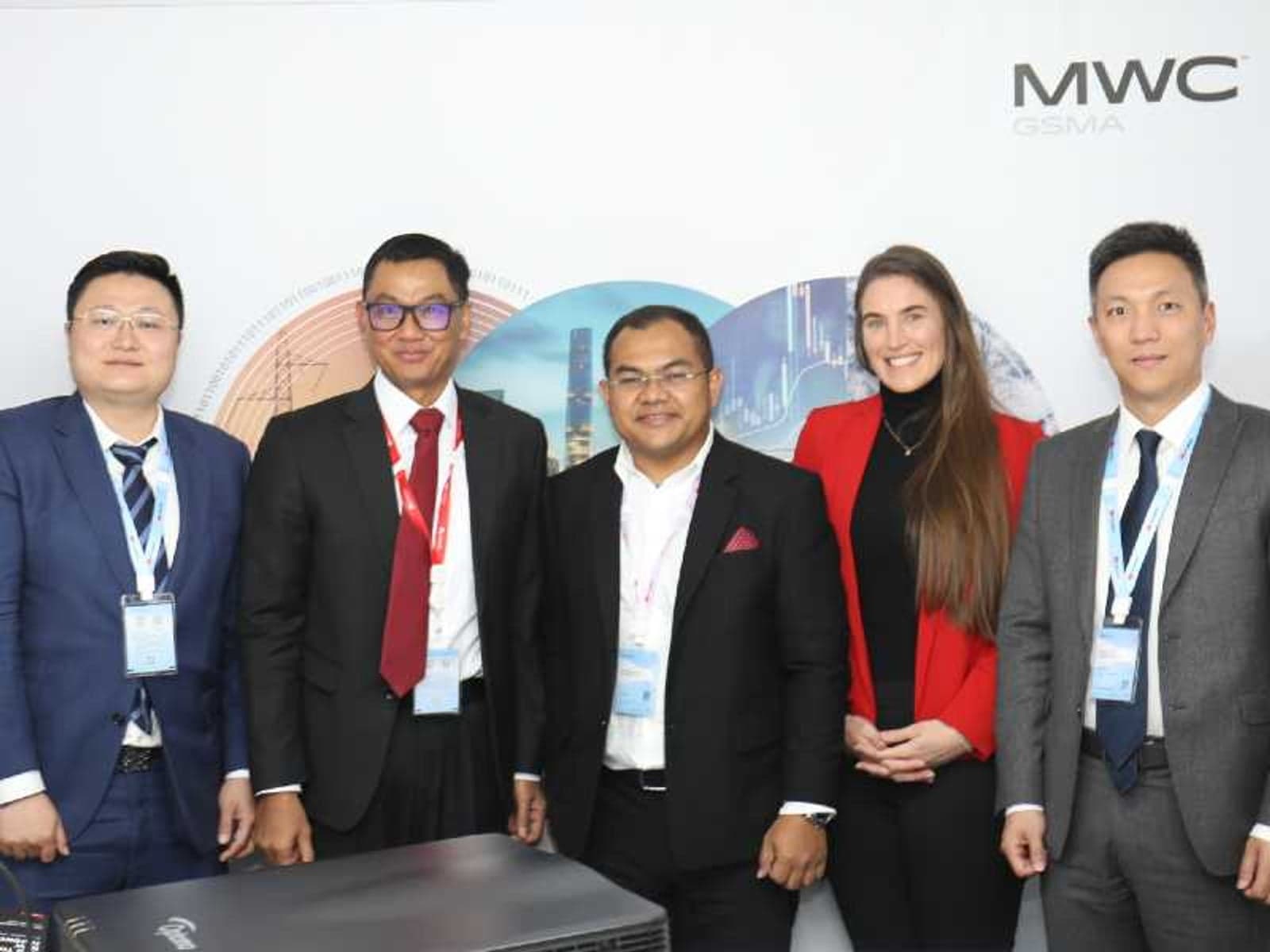 Huawei media round table held during MWC 2023.